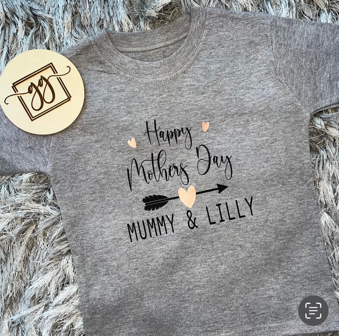 Personalised Happy Mother's Day Arrow T-Shirt